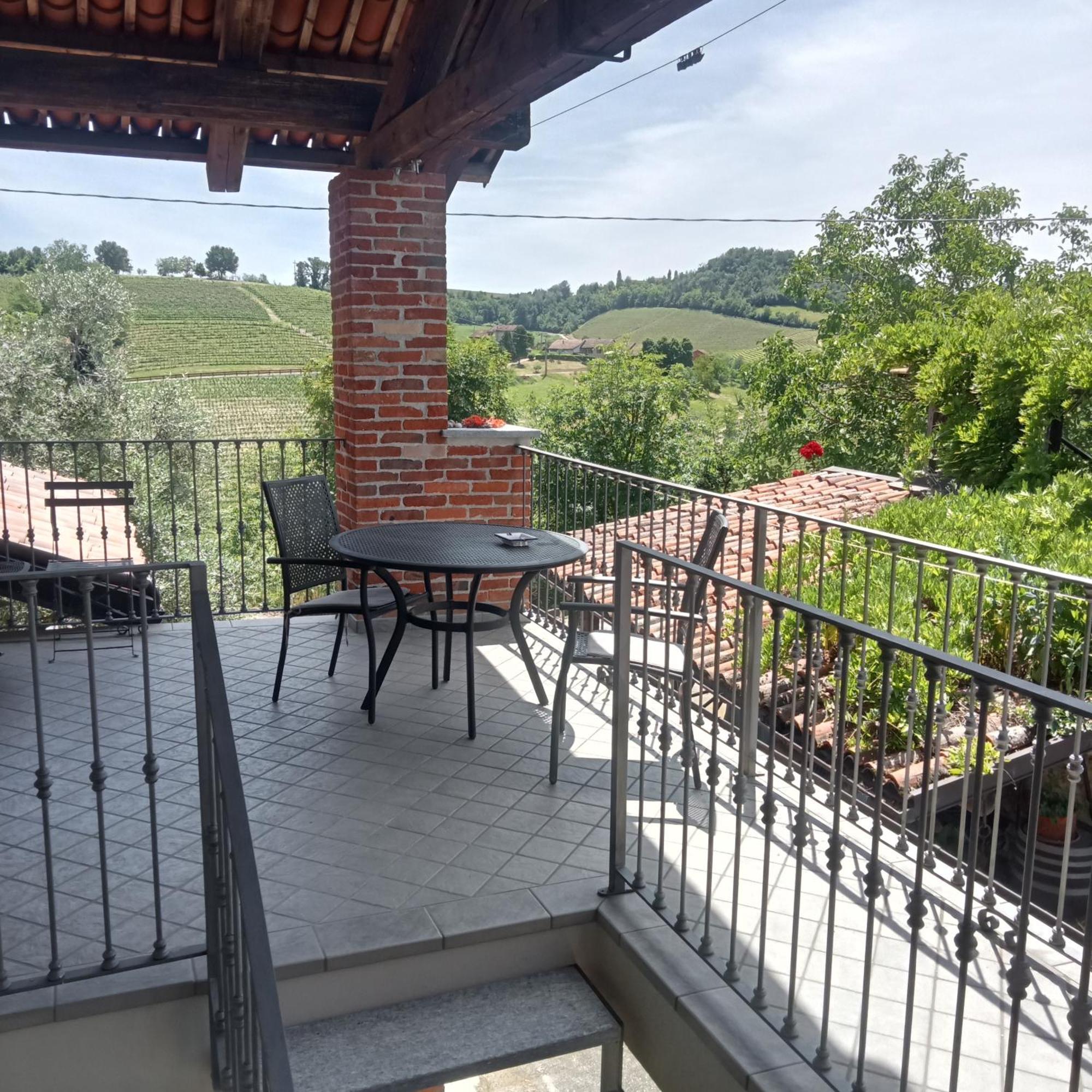 Agriturismo Bric Di Gai Monforte D'Alba Exterior photo